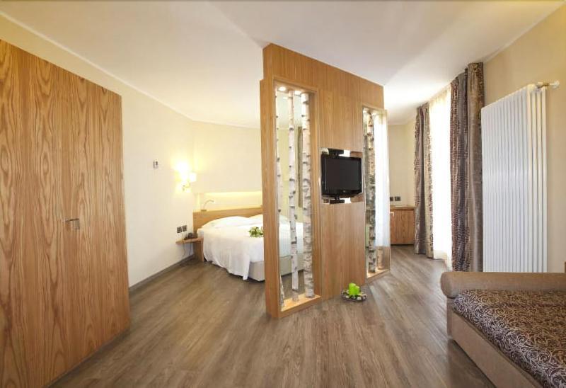 Harmony Suite Hotel Selvino Exterior foto