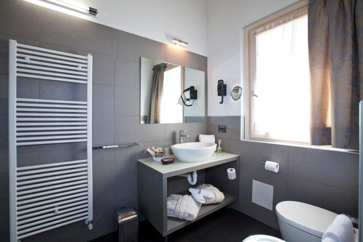 Harmony Suite Hotel Selvino Exterior foto
