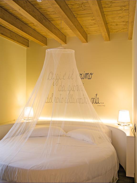 Harmony Suite Hotel Selvino Cameră foto