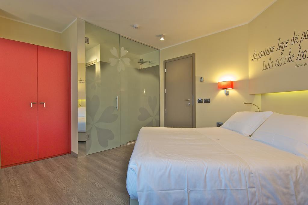 Harmony Suite Hotel Selvino Exterior foto