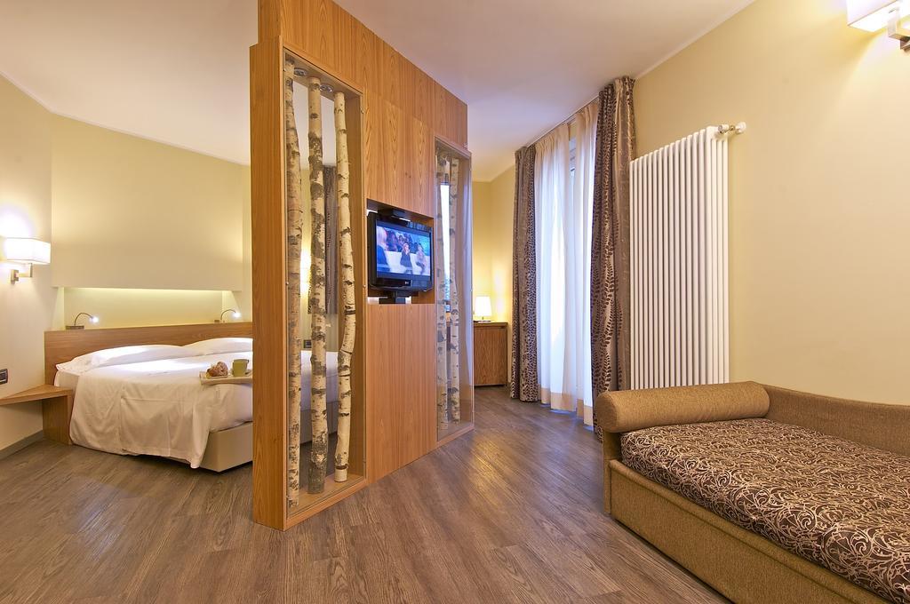 Harmony Suite Hotel Selvino Cameră foto
