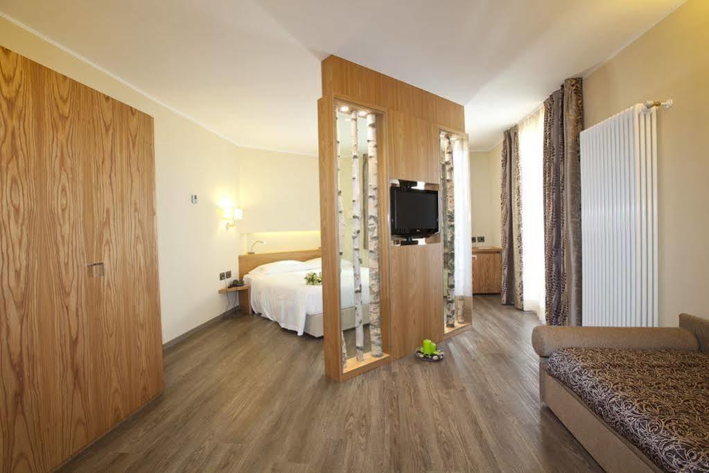 Harmony Suite Hotel Selvino Exterior foto